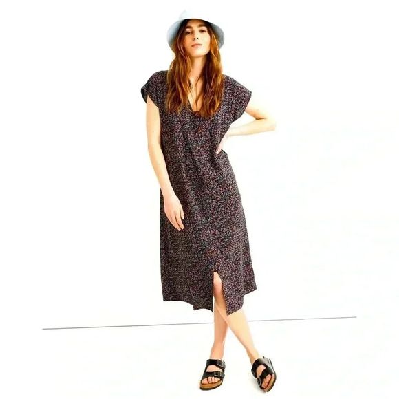 Madewell Dresses & Skirts - Madewell Easy Midi Button Down V Neck Dress in Fieldwalk Floral Size Small